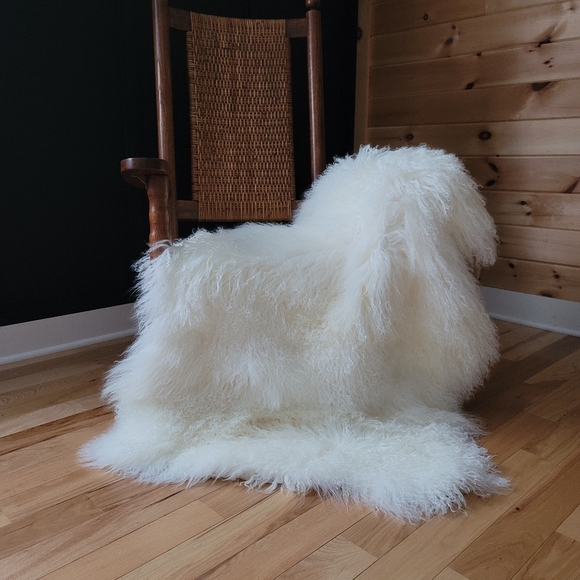 Noryageur Other - White Mongolian 3-Pelt Fur Throw Blanket